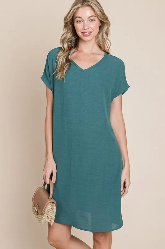 Image of BOMBOM V-Neck Short Sleeve Dress with Pockets | Queeble.shop