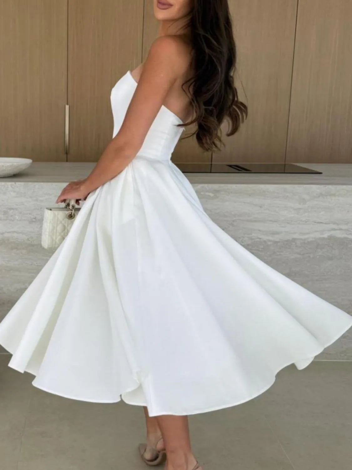 Image of Solid Color Tube Midi Dress | Queeble.shop