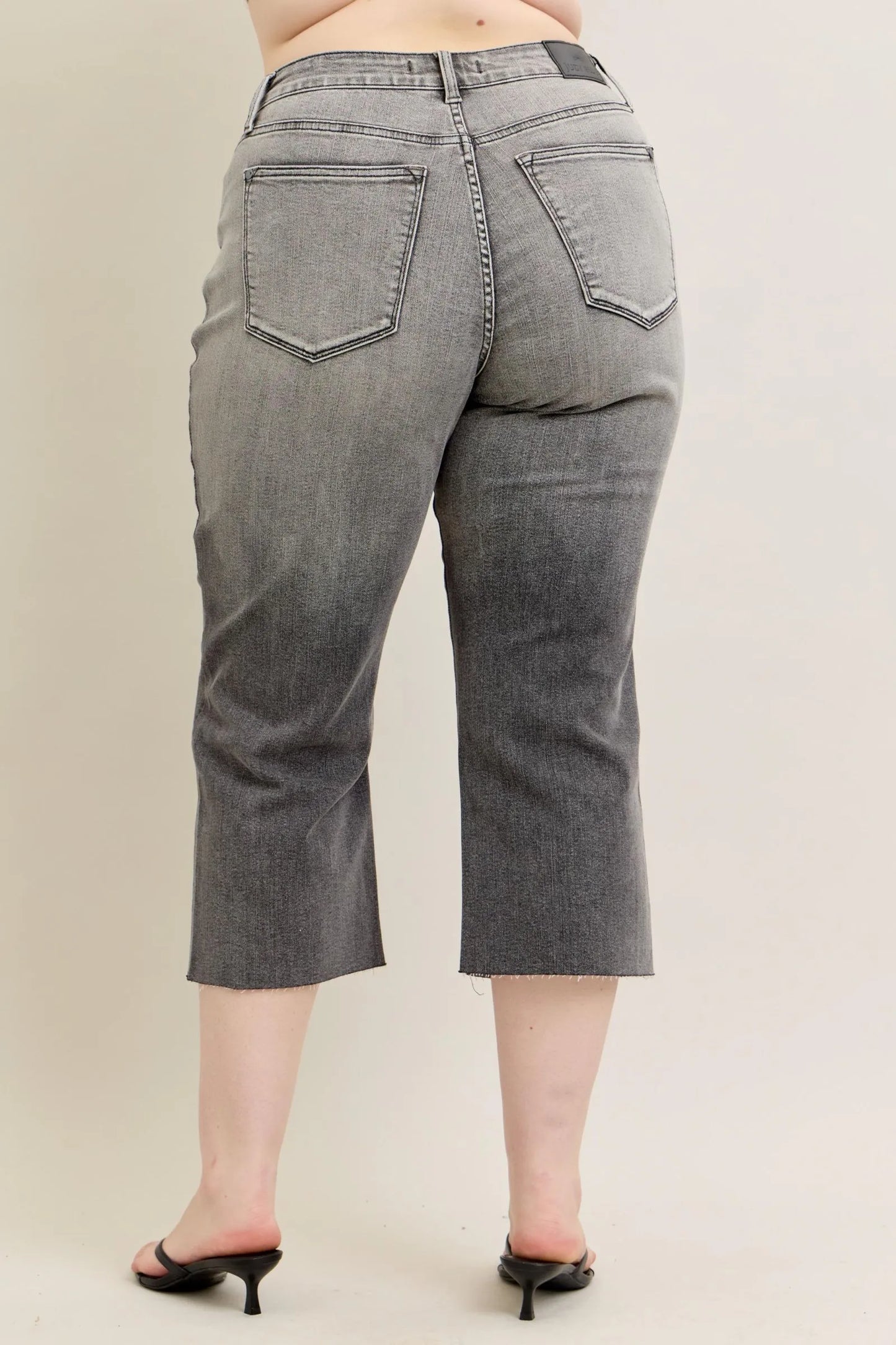 Image of Judy Blue Full Size Wide Leg Capris Jeans Plus Size | Queeble.shop