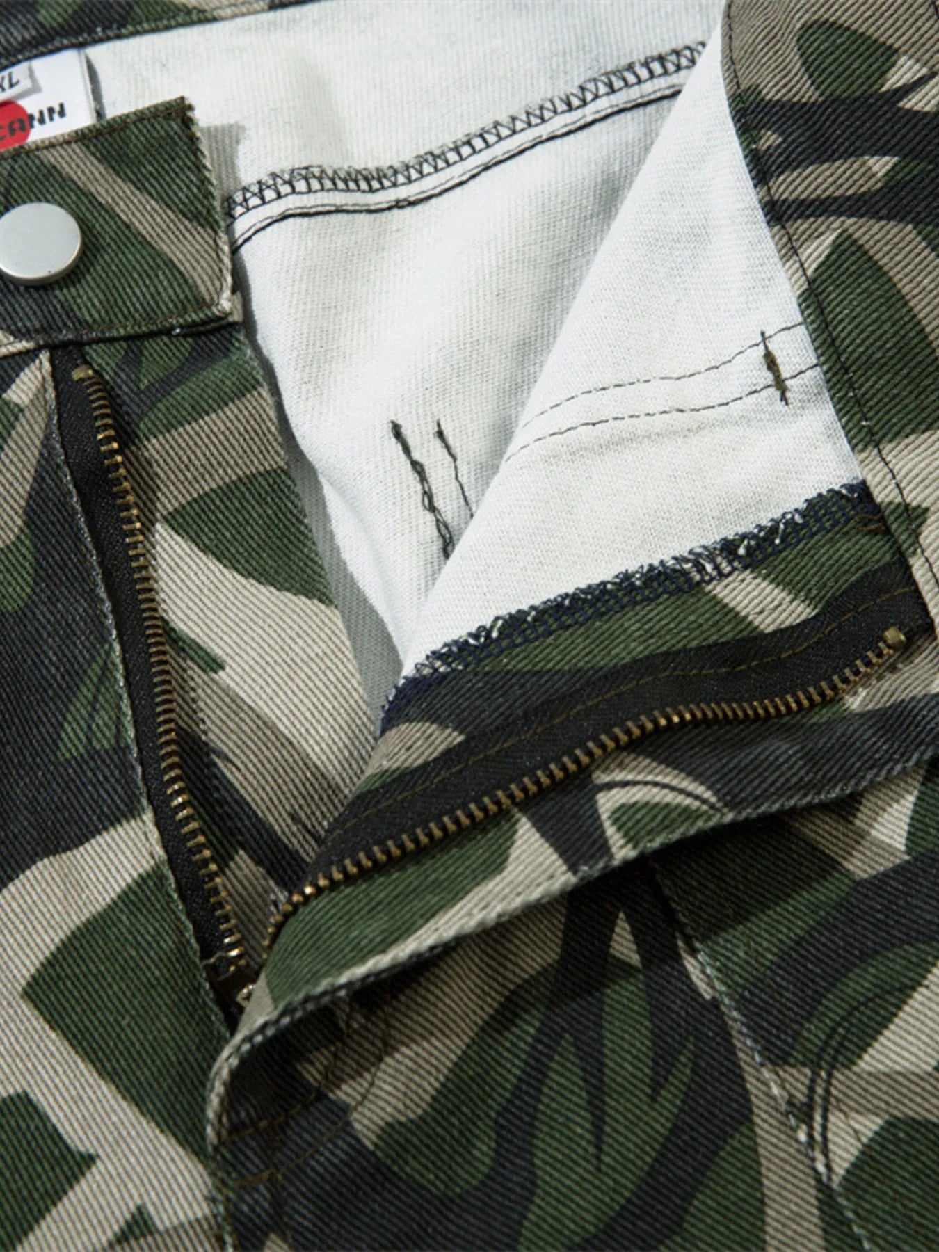 Image of Men's Printed Zip Up Long Sleeve Jacket | Queeble.shop