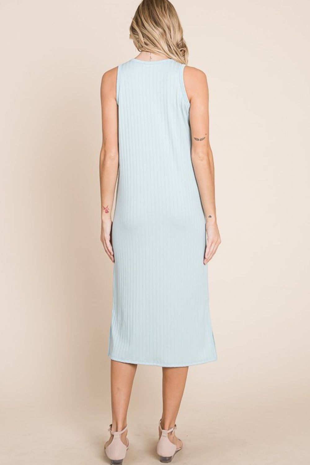 Image of BOMBOM Ribbed Knit Sleeveless Midi Dress | Queeble.shop