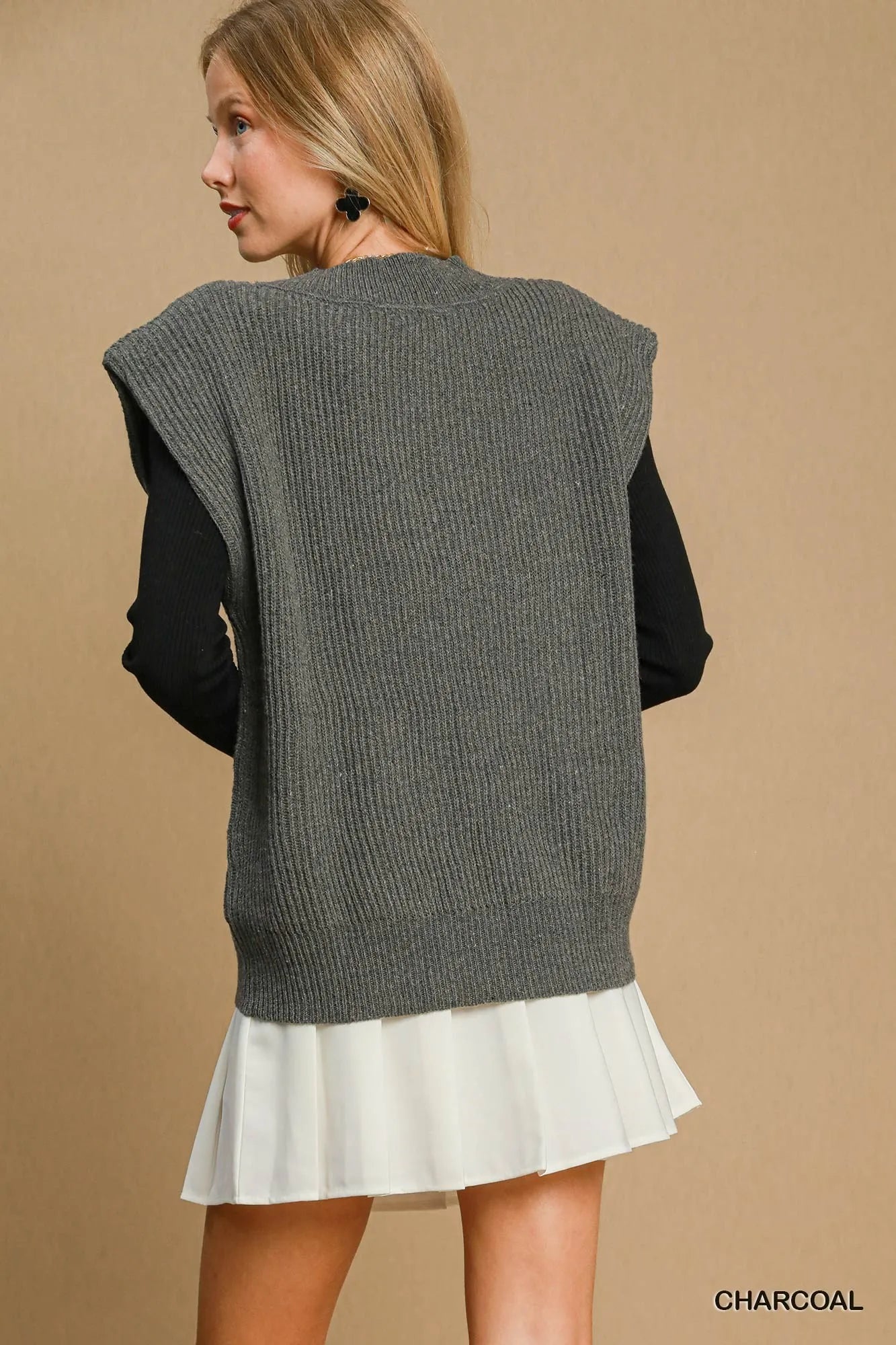 Image of Umgee Oversized V Neck Ribbed Sweater Vest | Queeble.shop