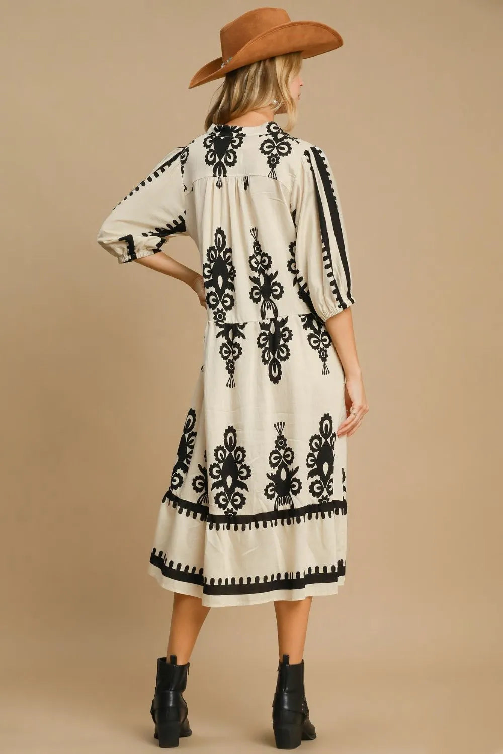 Image of Umgee Printed Notched Midi Dress | Queeble.shop