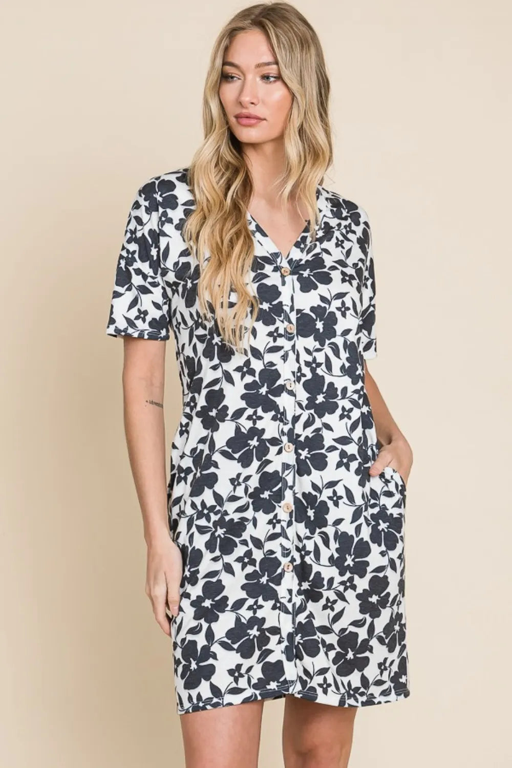 Image of BOMBOM Floral Button Down Mini Dress | Queeble.shop