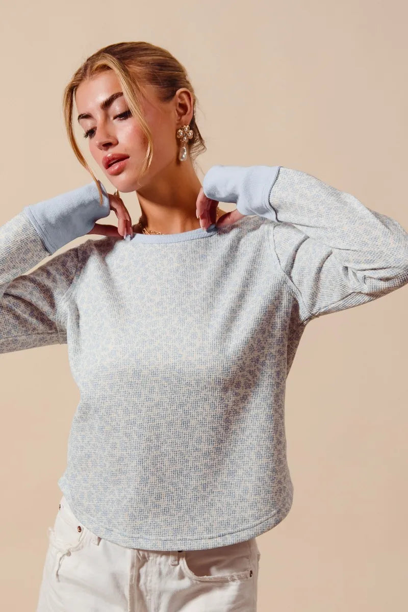 Image of SO ME Textued Floral Knit Top with Contrast Cuffs | Queeble.shop