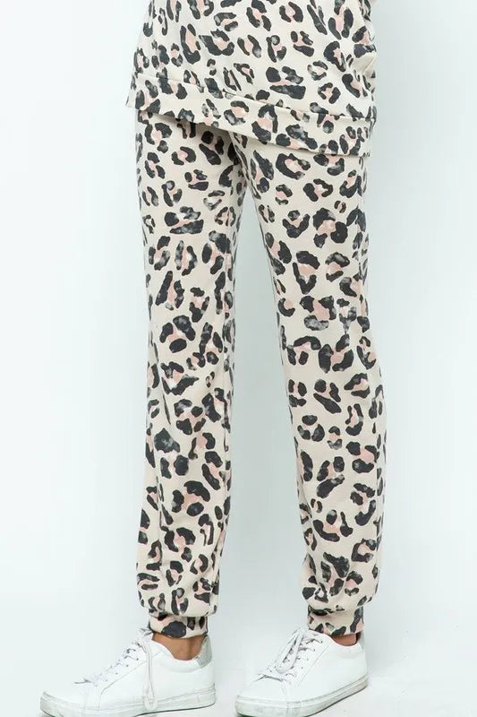 Image of BiBi Leopard Casual Pants with Side Pockets | Queeble.shop