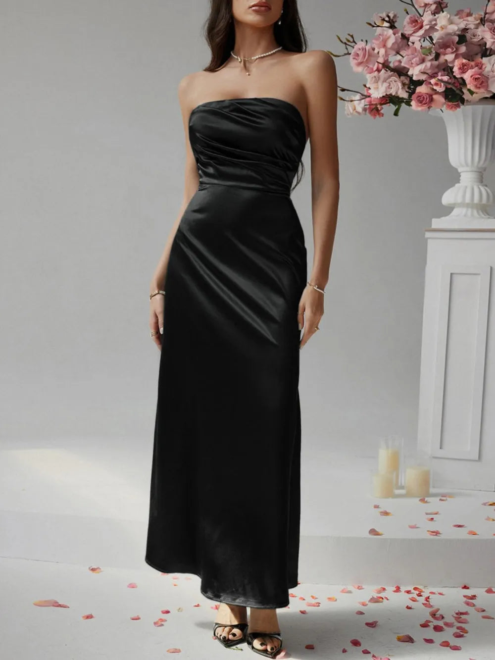 Image of Devine Ruched Tube Maxi Dress | Queeble.shop