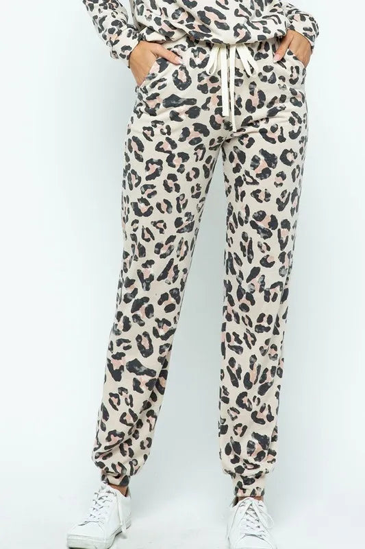 Image of BiBi Leopard Casual Pants with Side Pockets | Queeble.shop