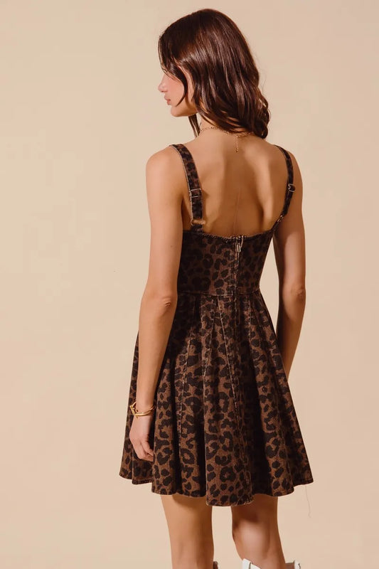 Image of SO ME Mineral Washed Leopard Flare Cami Dress | Queeble.shop