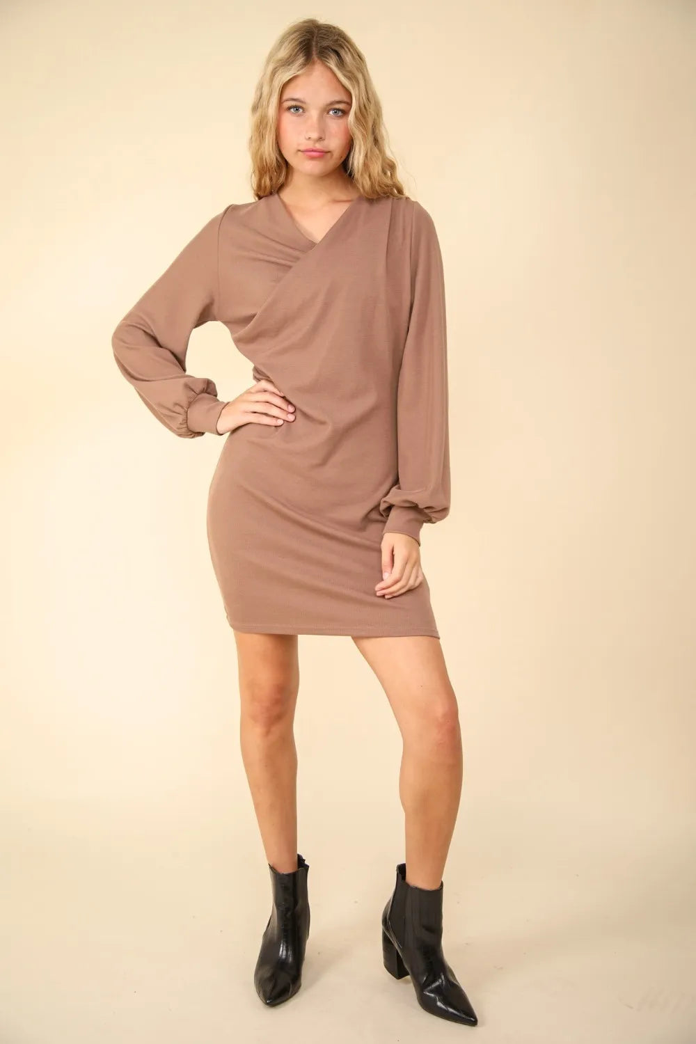 Image of VERY J Ruched Detail Bodycon Mini Dress | Queeble.shop
