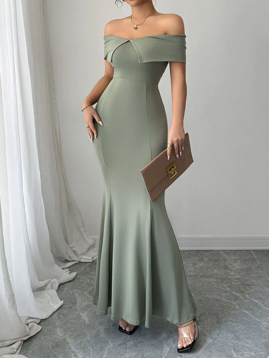 Image of Off-Shoulder Mermaid Maxi Dress | Queeble.shop