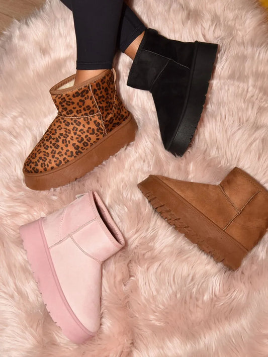 Image of WILD DIVA Thermal Furry Leopard Platform Booties | Queeble.shop