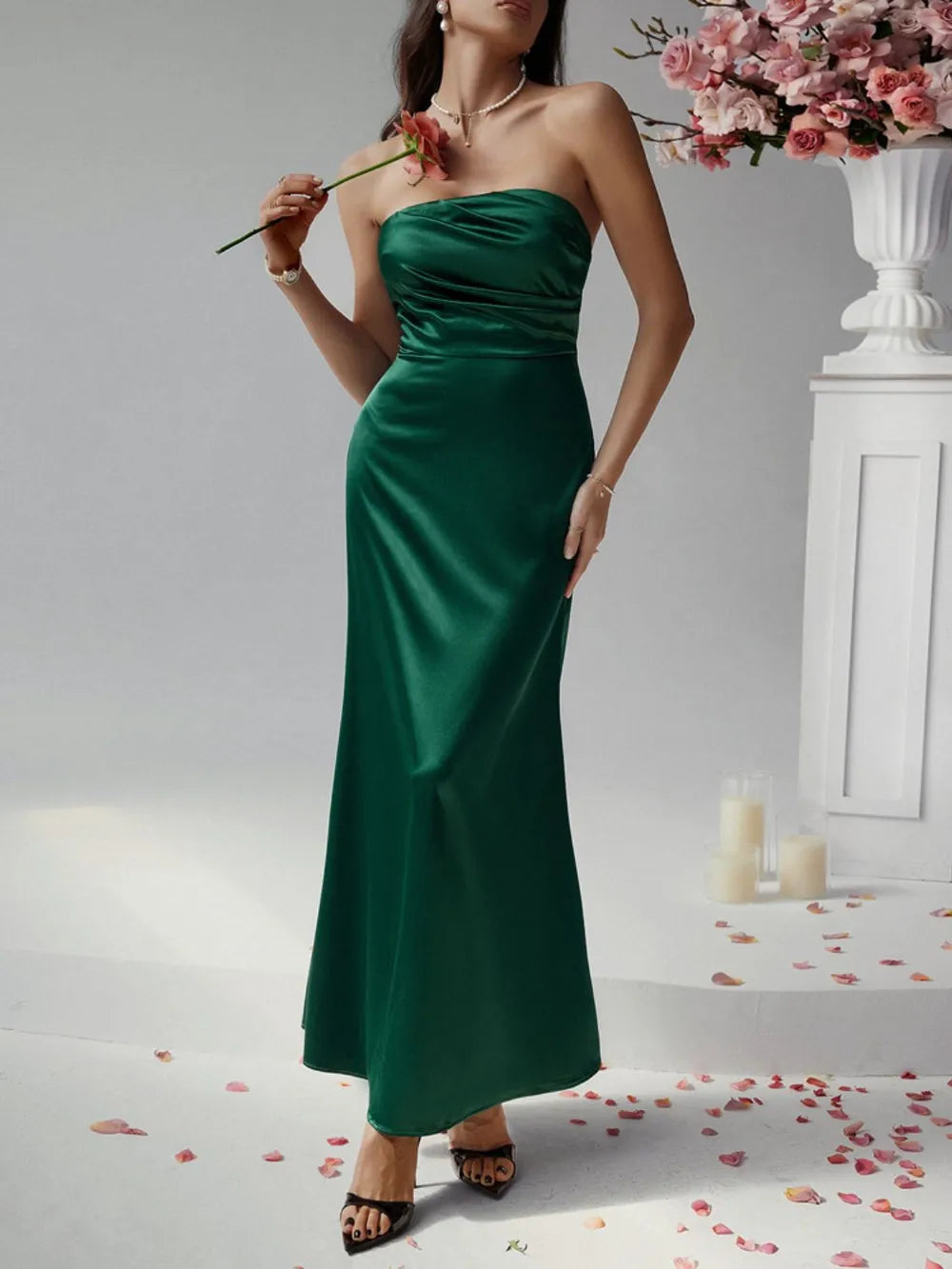 Image of Devine Ruched Tube Maxi Dress | Queeble.shop
