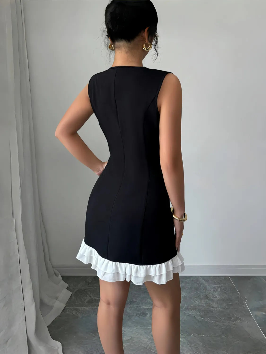 Image of Flower Round Neck Sleeveless Dress | Queeble.shop