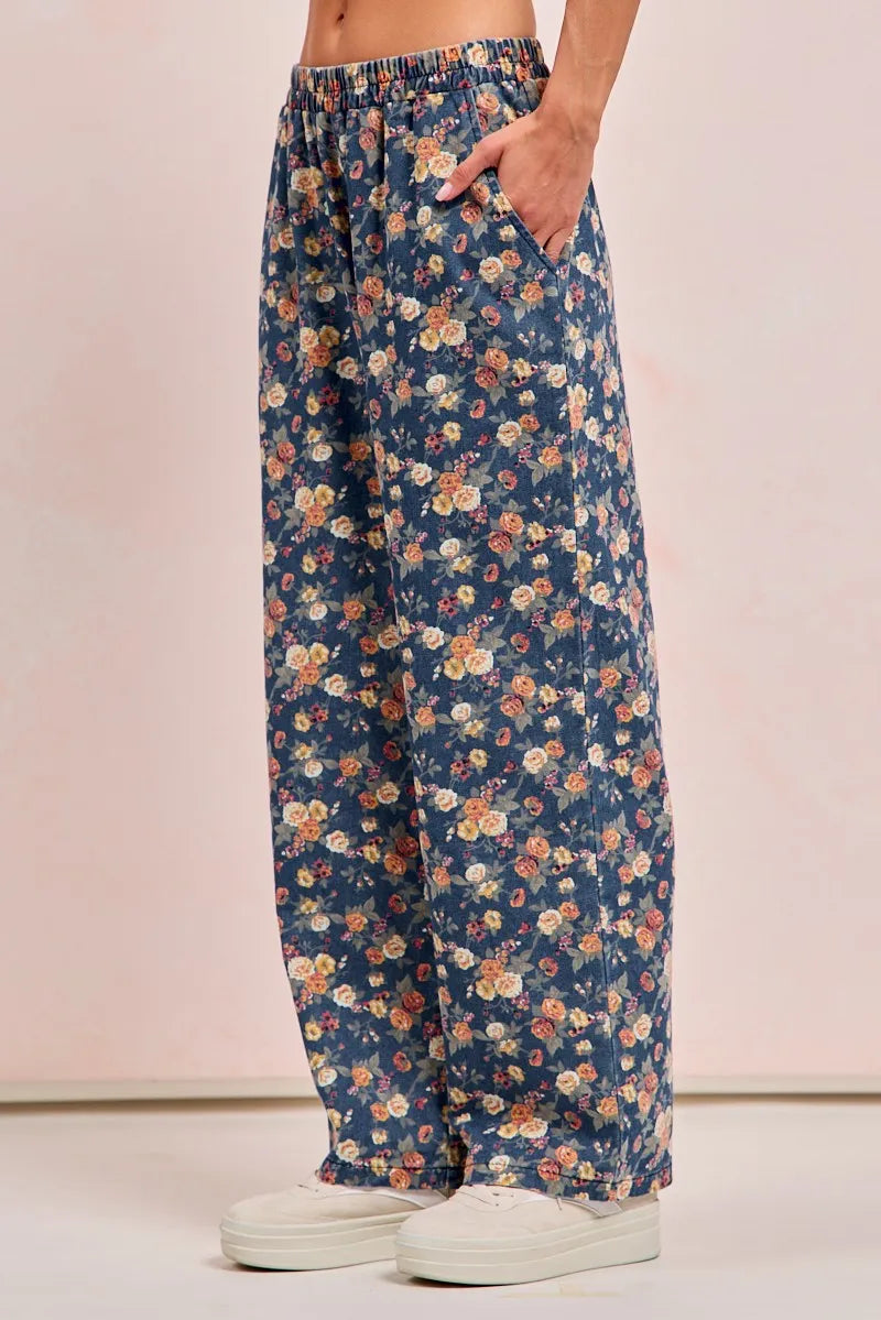 Image of BiBi Washed Floral Print Wide Leg Jeans | Queeble.shop