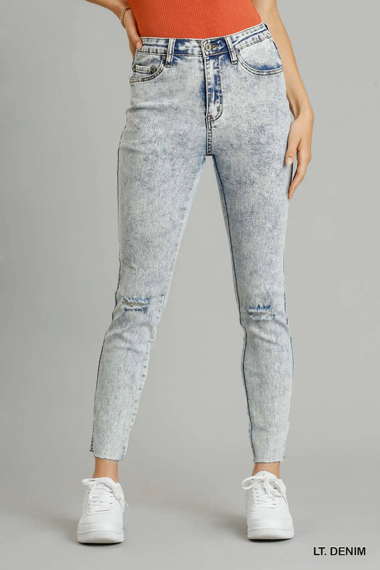 Image of Umgee 5-Pockets Distressed Detail Stretch Denim Skinny Jeans with Unfinished Hem | Queeble.shop