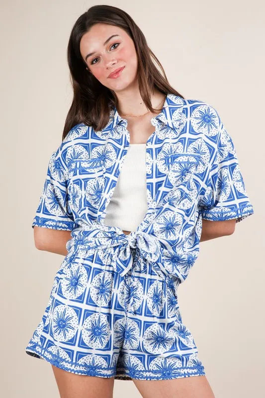 Image of VERY J Full Size Tropical Printed Shirt Top and Shorts Set Plus Size | Queeble.shop