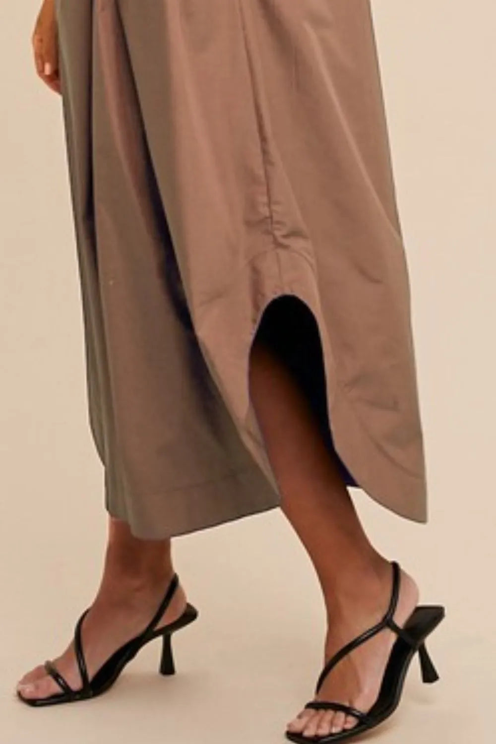 Image of Annie Wear Smocked Puff Sleeve Midi Dress | Queeble.shop