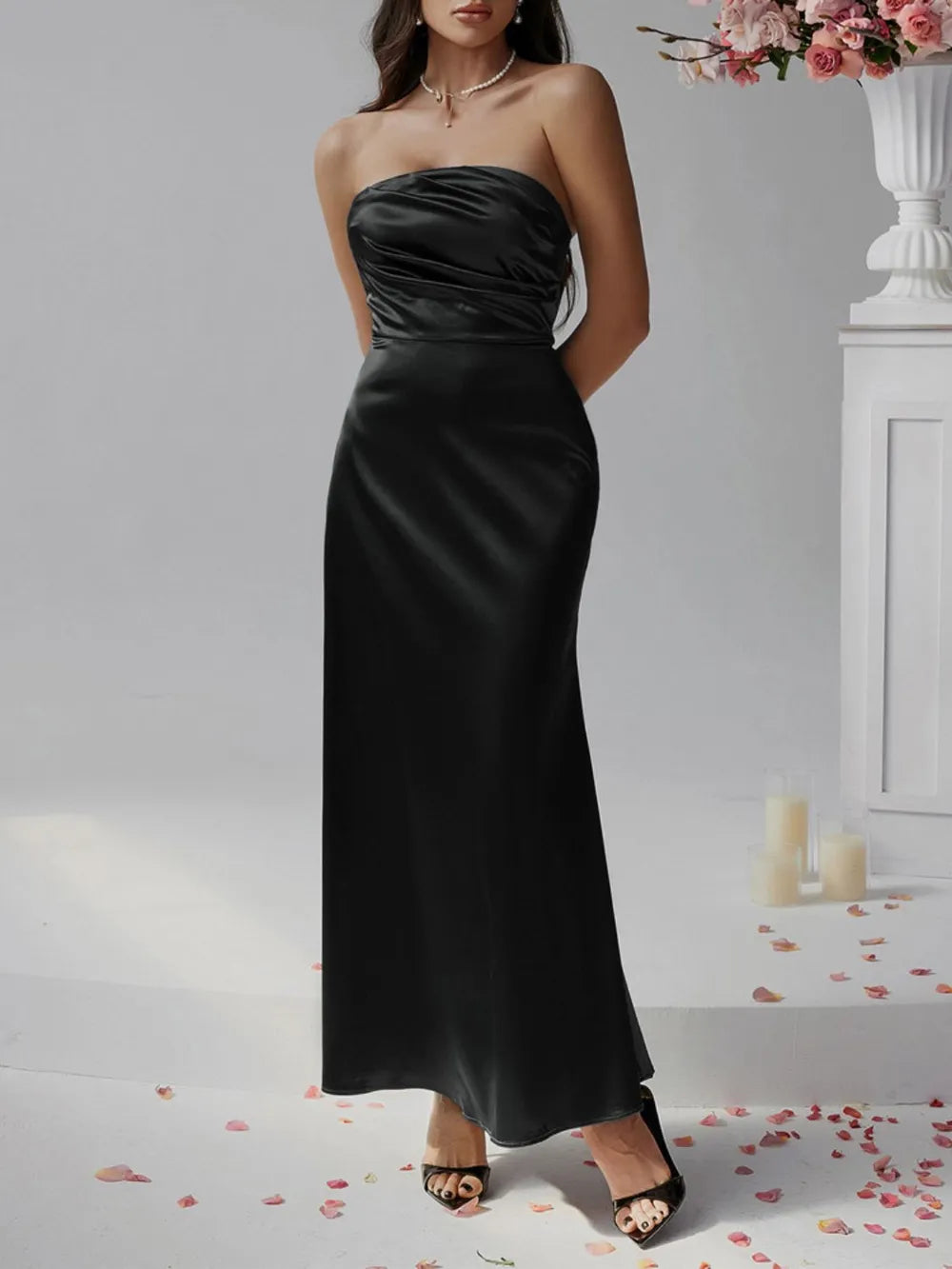 Image of Devine Ruched Tube Maxi Dress | Queeble.shop