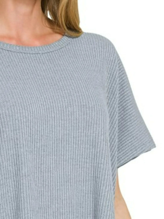 Image of Zenana Ribbed Round-Neck Short-Sleeve Knit Top | Queeble.shop