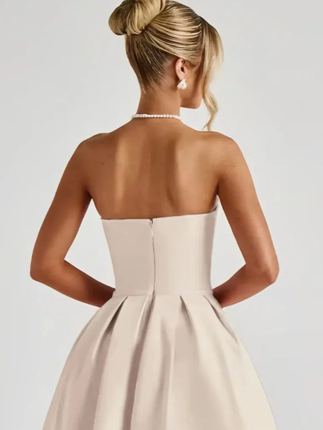 Image of Solid Color Tube Midi Dress | Queeble.shop