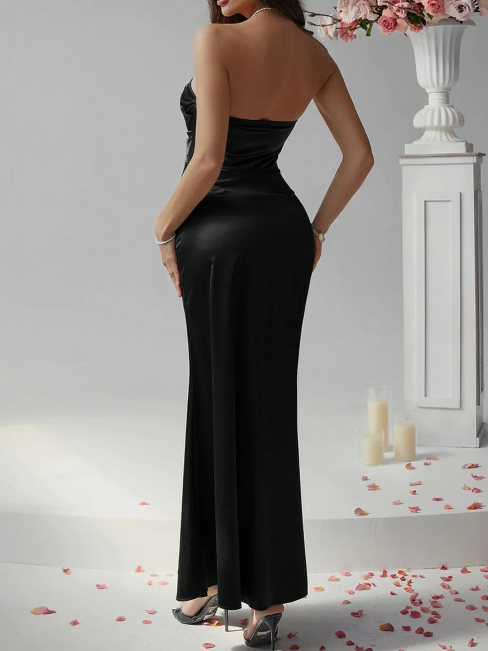Image of Devine Ruched Tube Maxi Dress | Queeble.shop