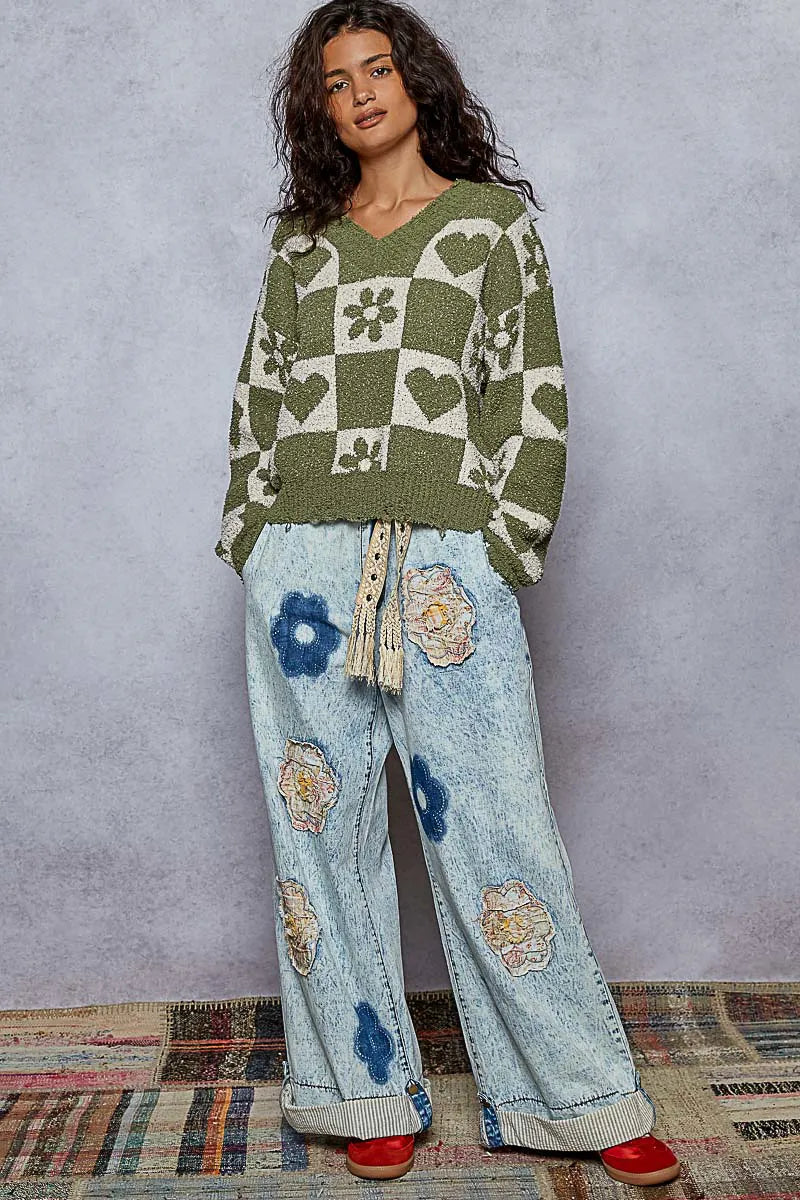 Image of POL V-Neck Heart Pattern Checkered Sweater | Queeble.shop