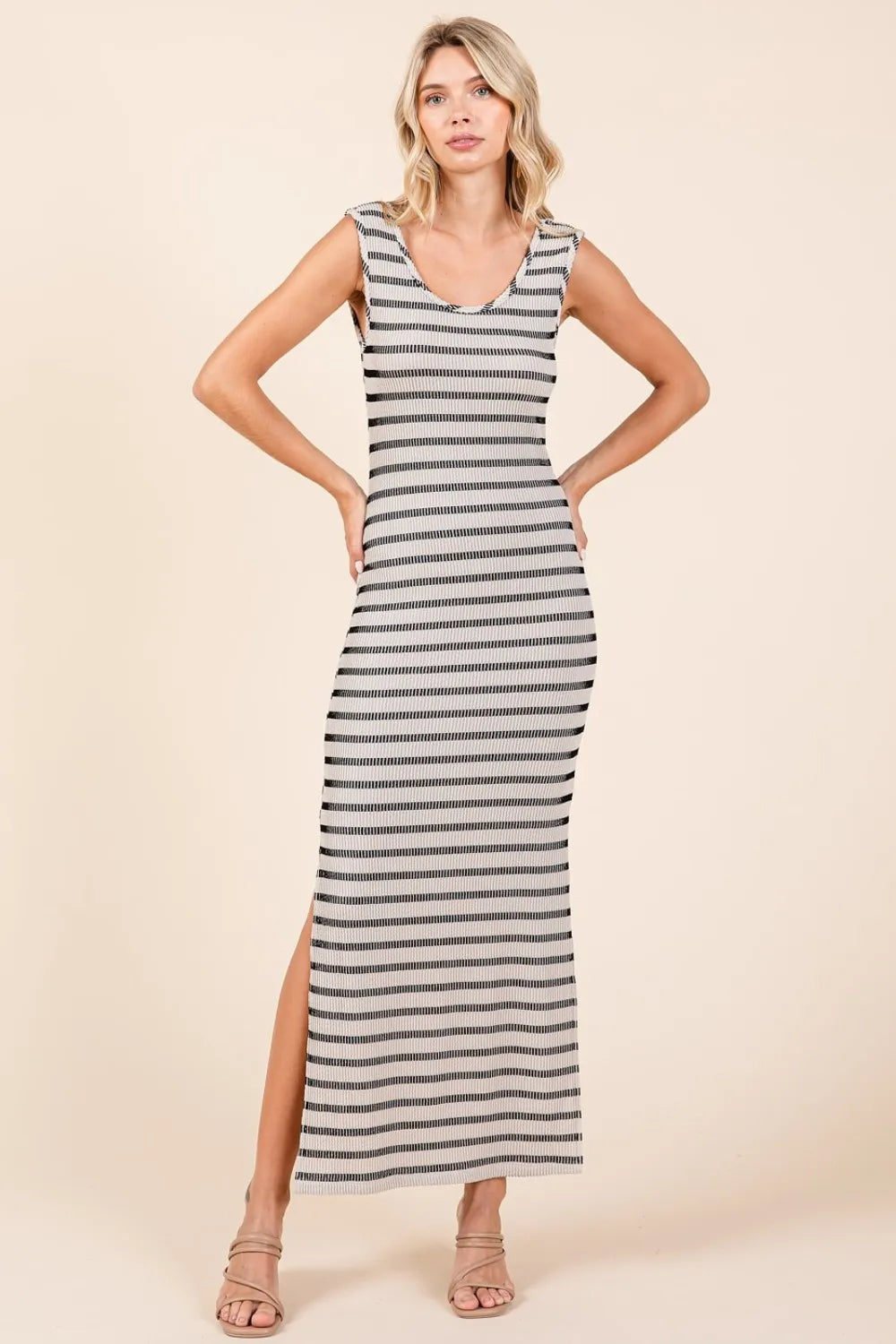 Image of Mittoshop Striped Scoop Neck Sleeveless Maxi Dress | Queeble.shop