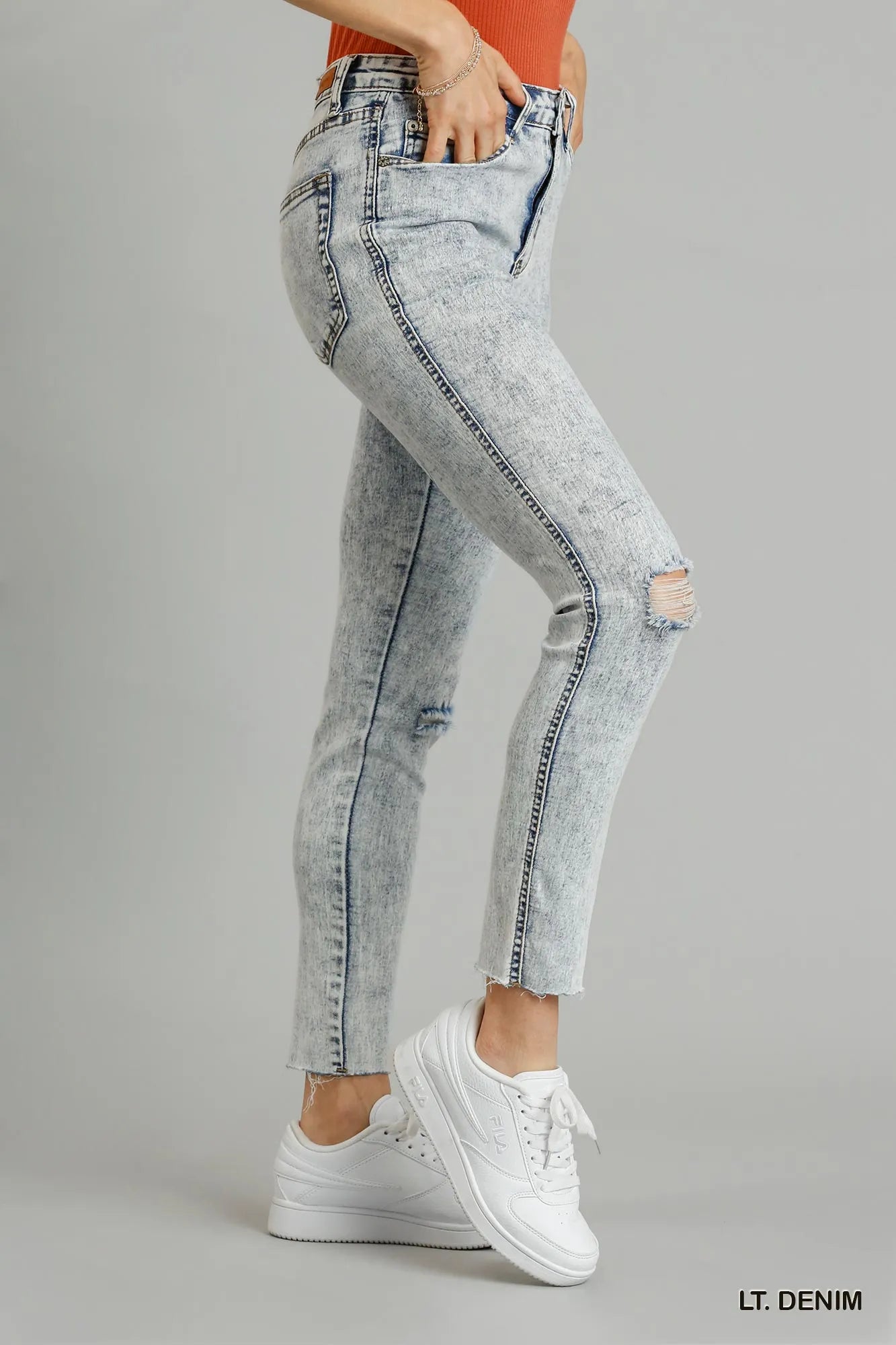 Image of Umgee 5-Pockets Distressed Detail Stretch Denim Skinny Jeans with Unfinished Hem | Queeble.shop