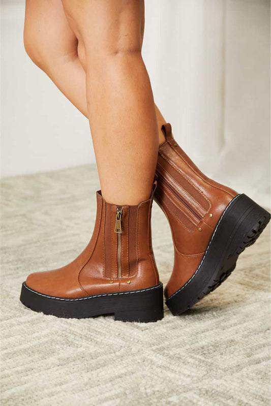 Image of Forever Link Side Zip Platform Boots | Queeble.shop