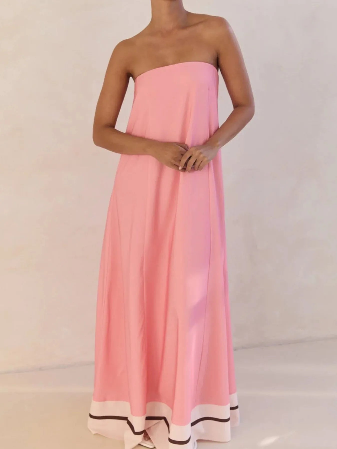 Image of Smocked Printed Tube Maxi Dress | Queeble.shop