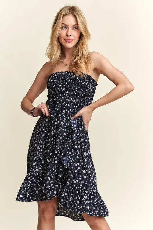 Image of ADORA Smocked Floral Tube Dress with Pockets | Queeble.shop