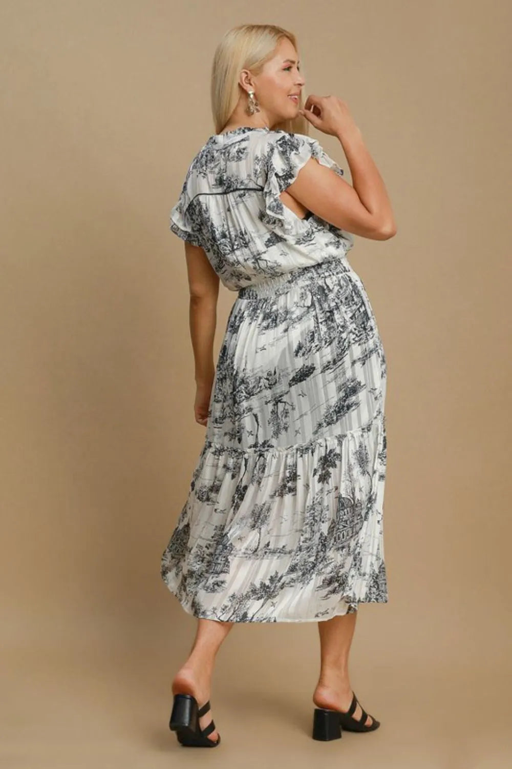 Image of Umgee Full Size Two Tone Landscape Print Midi Dress Plus Size | Queeble.shop