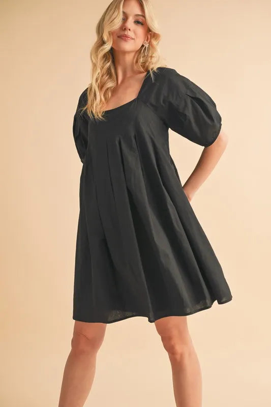 Image of Aemi + Co Square Neck Babydoll Dress with Pockets | Queeble.shop