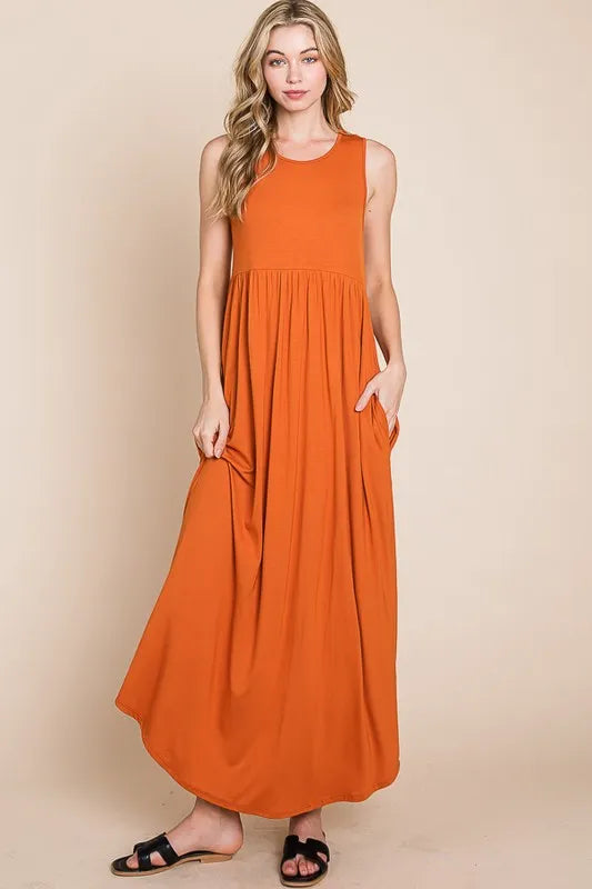 Image of BOMBOM Sleeveless Maxi Dress with Pockets | Queeble.shop