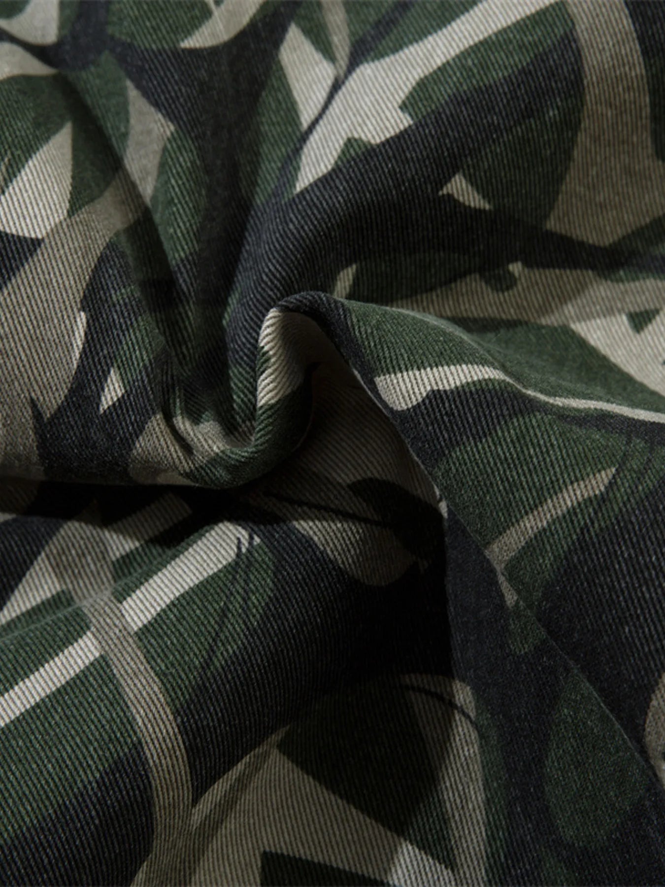Image of Men's Printed Zip Up Long Sleeve Jacket | Queeble.shop