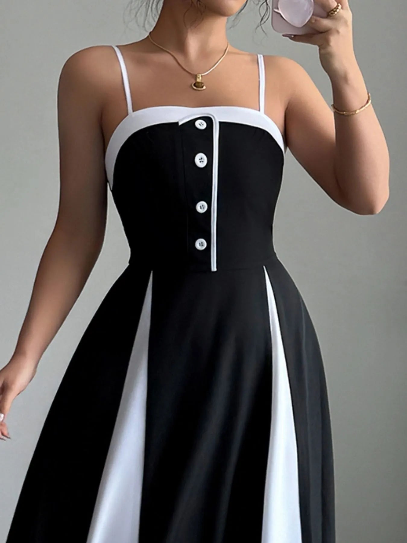 Image of Decorative Button Contrast Maxi Cami Dress | Queeble.shop