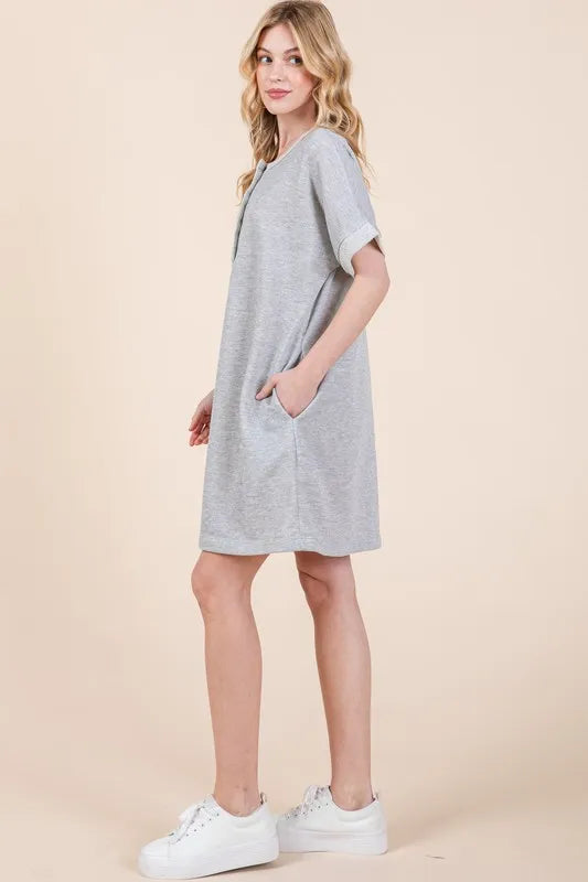 Image of BOMBOM Casual Contrast Trim Henley Dress | Queeble.shop