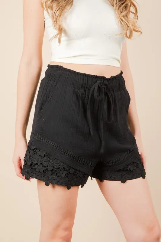Image of VERY J Lace Contrast Detail Woven Shorts | Queeble.shop