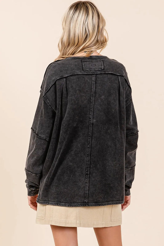 Image of Mittoshop Star Graphic Mineral Wash Long Sleeve Top | Queeble.shop