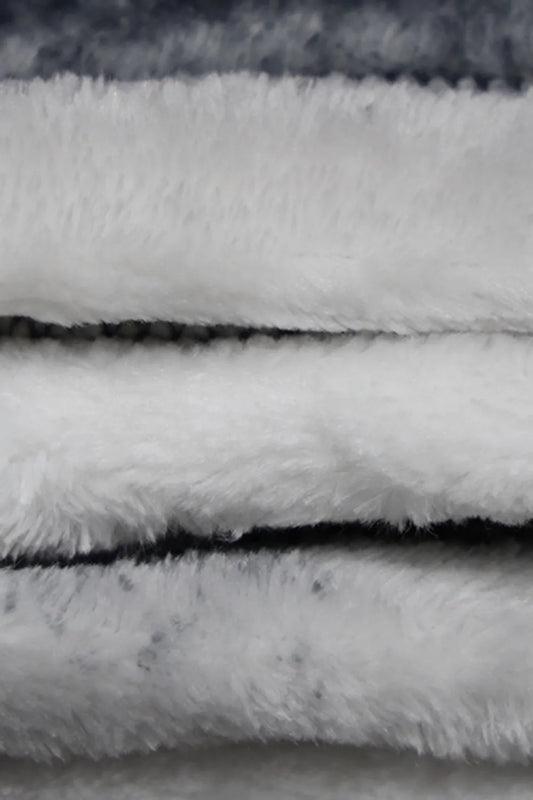 Image of Cuddley Fleece Decorative Throw Blanket | Queeble.shop