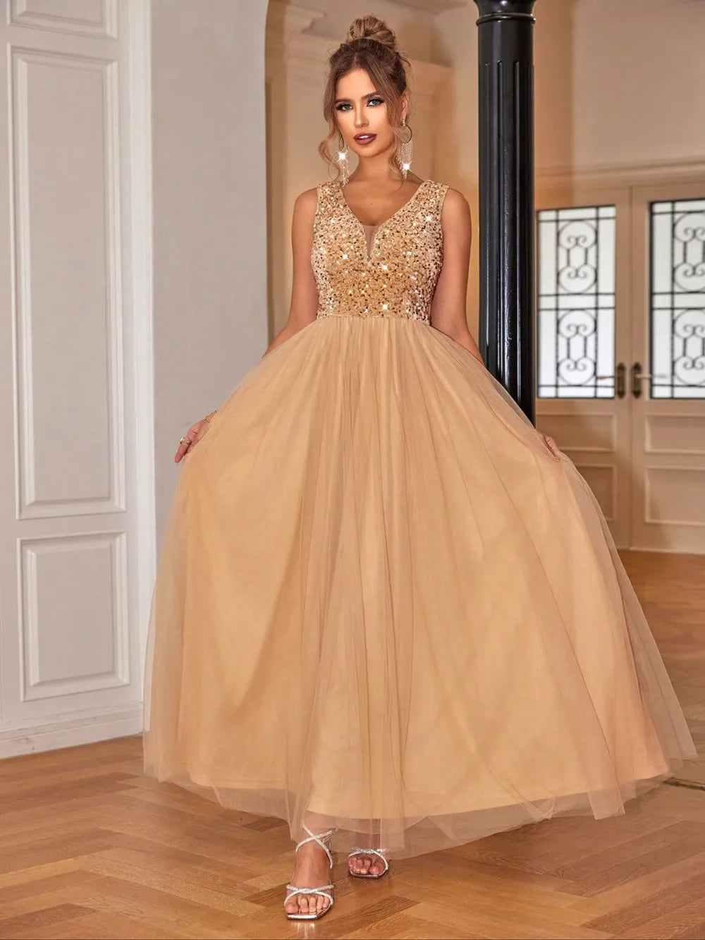 Image of Sequin V-Neck Sleeveless Dress | Queeble.shop