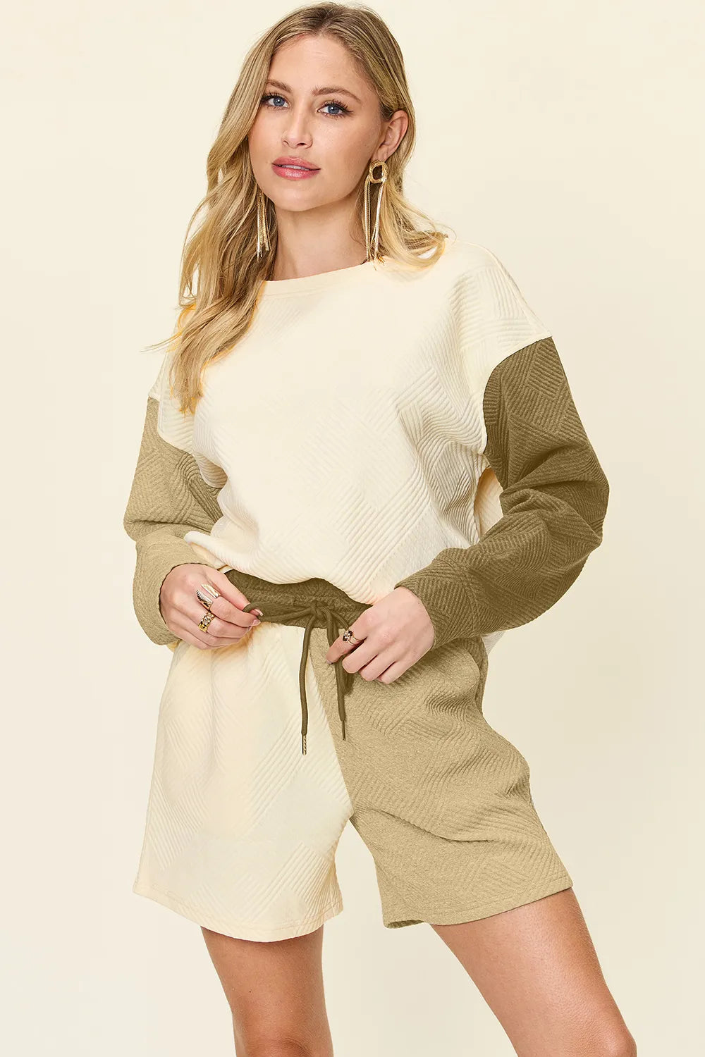 Image of Double Take Full Size Contrast Drop Shoulder Top and Shorts Set | Queeble.shop