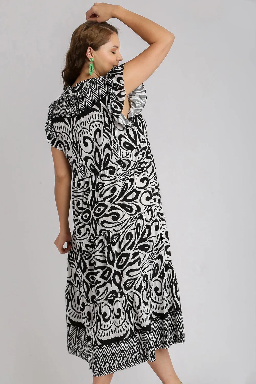 Image of Umgee Full Size Two Tone Border Print Ruffle Cap Sleeve Midi Dress Plus Size | Queeble.shop