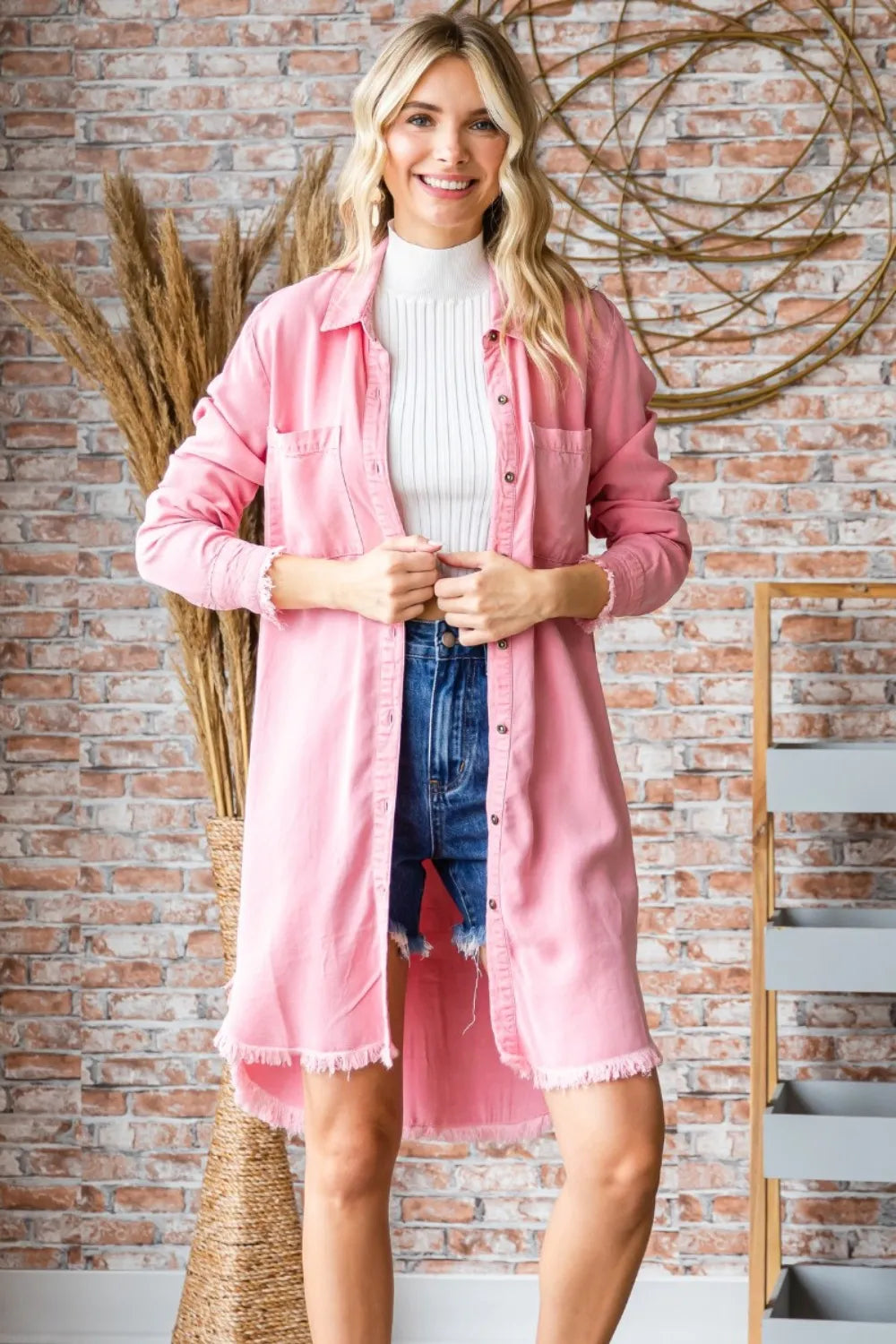Image of Veveret Button-Up Shirt Dress | Queeble.shop