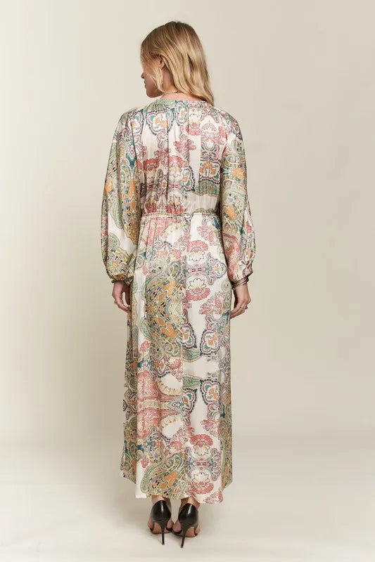 Image of ADORA Printed V-Neck Batwing Sleeve Dress | Queeble.shop