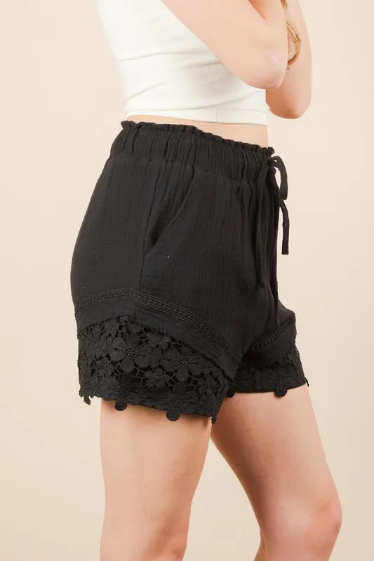 Image of VERY J Lace Contrast Detail Woven Shorts | Queeble.shop