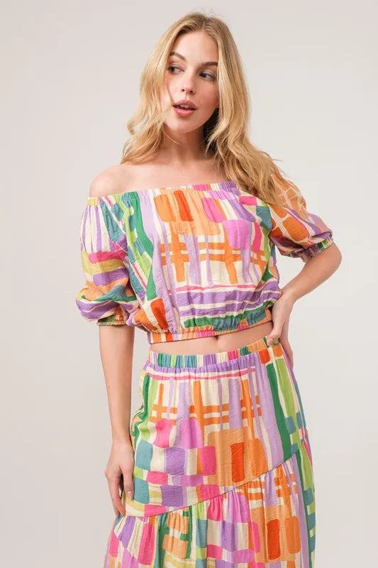 Image of And The Why Puff Sleeve Elastic Edges Geo Printed Crop Top | Queeble.shop