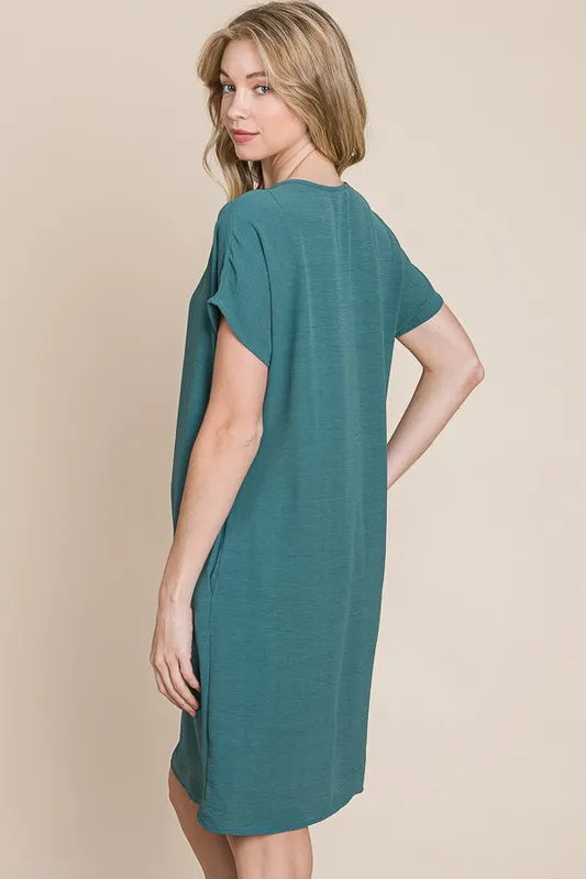 Image of BOMBOM V-Neck Short Sleeve Dress with Pockets | Queeble.shop