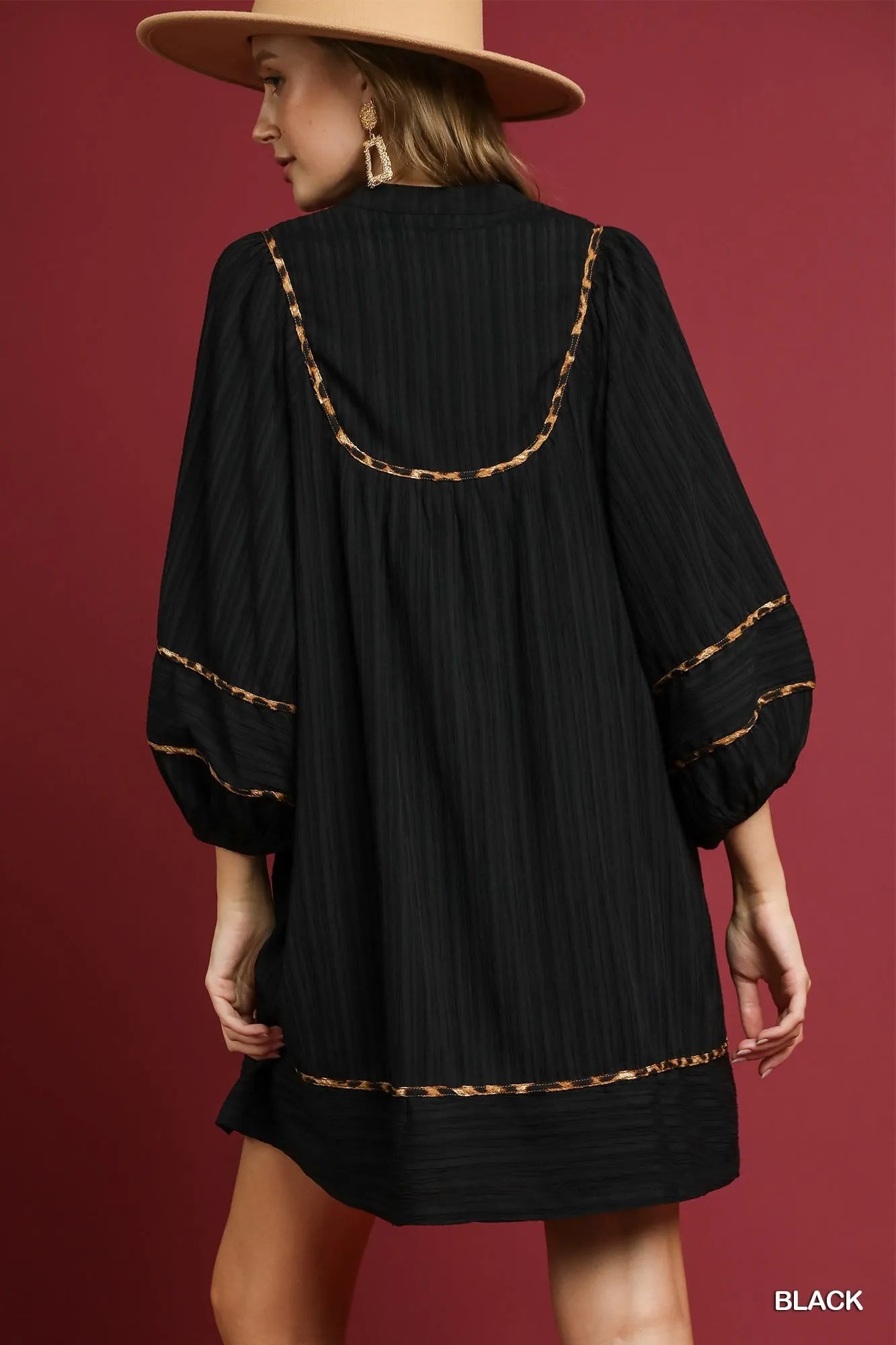 Image of Umgee Full Size Textured Babydoll Dress with Leopard Trim Plus Size | Queeble.shop